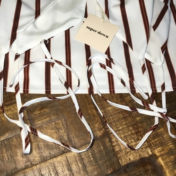 SUPERDOWN Tie Strap Mini Dress White Brown Stripes New NWT Revolve Size Medium - Picture 7 of 16